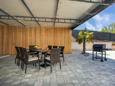 Villa George with heated pool - Outdoor photo 7