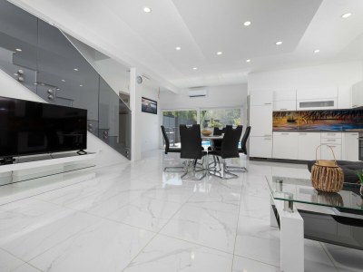 Villa George with heated pool - Features photo 16