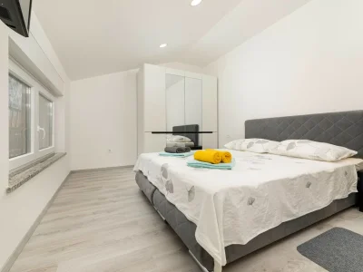 Villa George with heated pool - Features photo 34