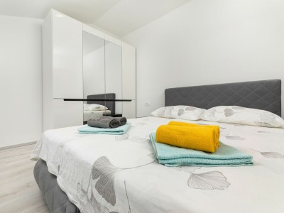 Villa George with heated pool - Features photo 35