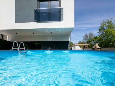 Villa Villa Veroniq with pool and jacuzzi - Outdoor photo 3