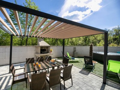 Villa Villa Veroniq with pool and jacuzzi - Outdoor photo 6