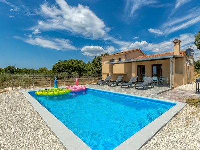 Holiday house Karbonaca in Jursici - Holiday house