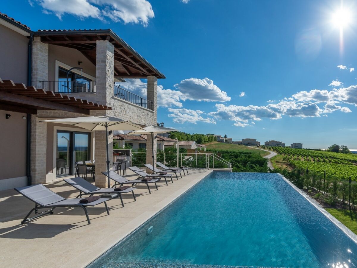 Villa Villa Faloniga - Elegant Villa Faloniga in Vižinada, Istria - Outdoor photo 2