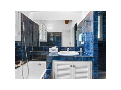 Villa Villa Bellevue with sea view - Features photo 19