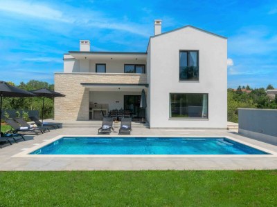 Villa Aria - 300m² with King Beds & Leisure Zone - Outdoor photo 7