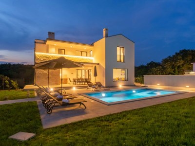 Villa Aria - 300m² with King Beds & Leisure Zone - Outdoor photo 9