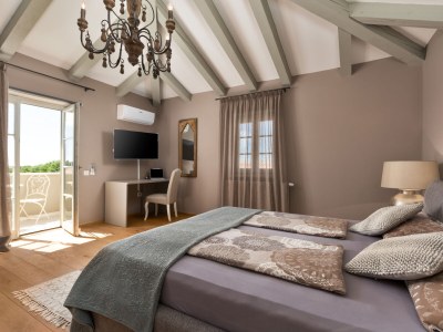 Villa Pietra - Features photo 27