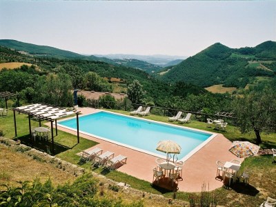 Farmhouse Farmhouse in Umbria near Palazzo Bourbon - Outdoor photo 3
