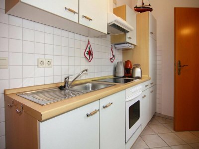 Apartment Ferienwohnung Sonnenterrasse, Ahlbeck - Features photo 12