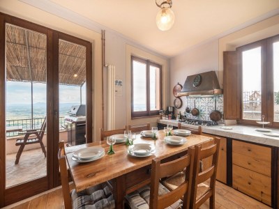 Villa Villa in Cortona mit Pool - Features photo 21