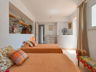 Villa Elegant Villa with Pool - Features photo 25