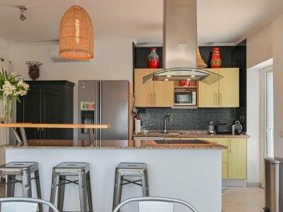 Villa Elegant Villa with Pool - Features photo 33