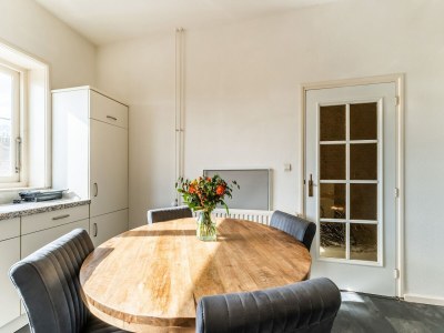 Farmhouse Farmhouse in Silvolde with Hot Tub - Features photo 28