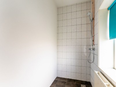 Farmhouse Farmhouse in Silvolde with Hot Tub - Features photo 32