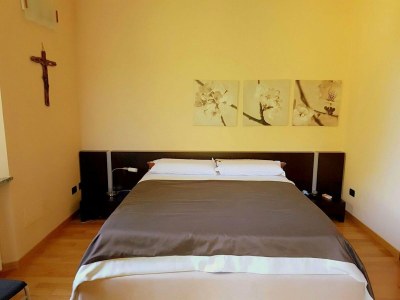 Apartment Belvilla by OYO Casa Cristina Meina Centro 4 - Features photo 24