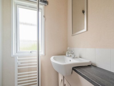 Chalet Luxury chalet with garden in quiet location in Renesse - Features photo 17