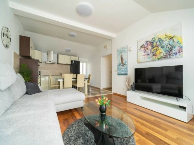 Apartment Apartments Isabora - Comfort Three-Bedroom Apartment with Balcony and Sea View (Second Floor) - Outdoor photo 30