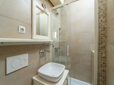 Apartment Guest House Lumin - Deluxe Double or Twin Room with City View (Second Floor) (BR2) - Features photo 9