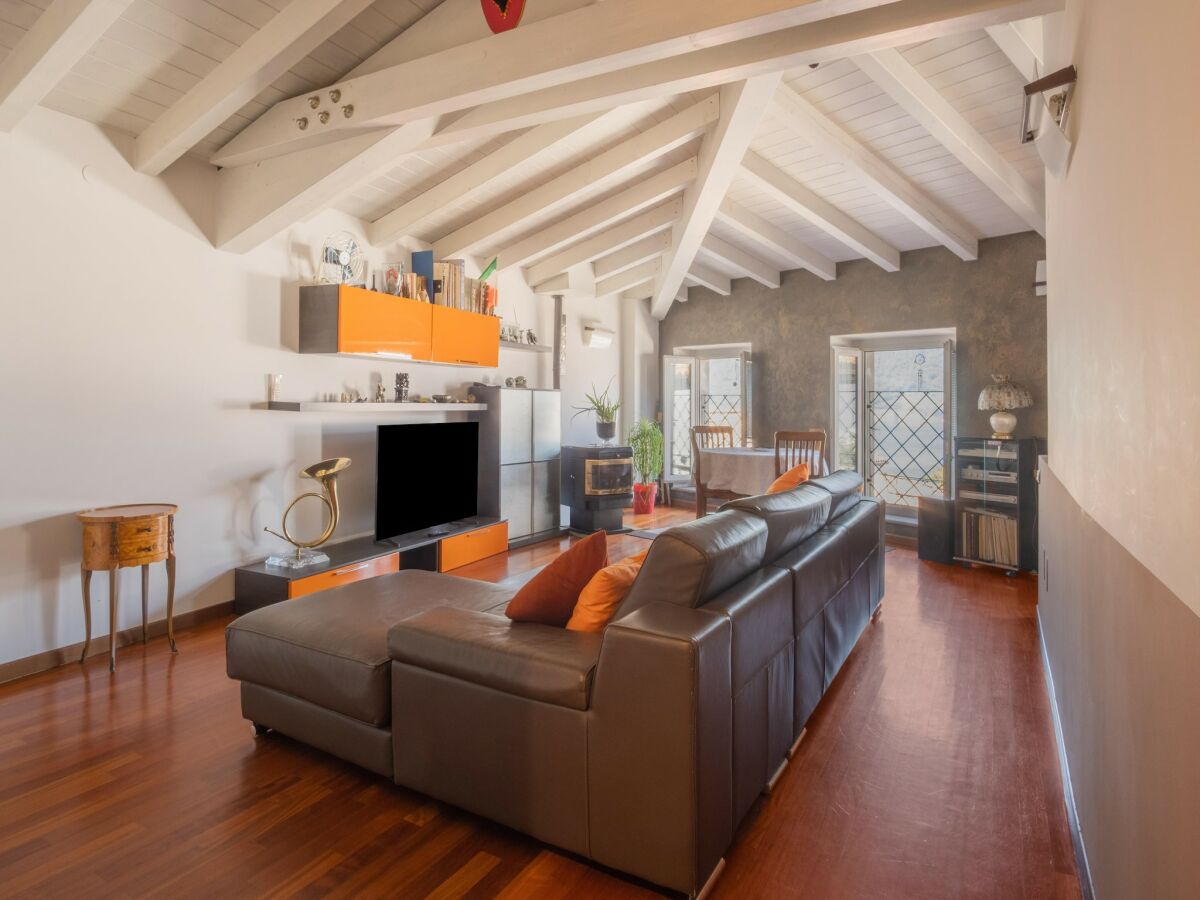 Holiday house Einladendes Ferienhaus in Sale Marasino mit Sauna - Features photo 4