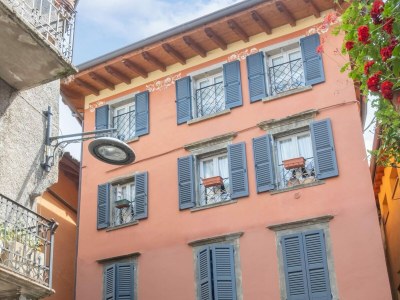 Holiday house Einladendes Ferienhaus in Sale Marasino mit Sauna - Outdoor photo 2