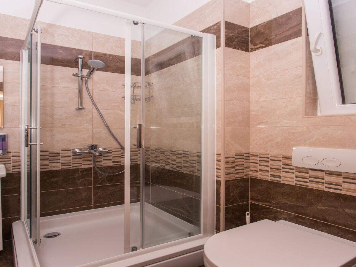 Apartment Apartments Villa Ari - Superior Three Bedroom Apartment with Balcony and Sea View (First Floor) - Features photo 4