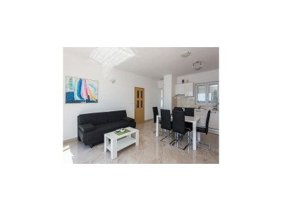 Apartment Apartments Villa Ari - Superior Three Bedroom Apartment with Balcony and Sea View (First Floor) - Features photo 6