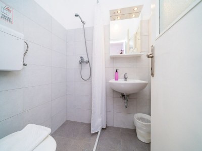 Apartment Guest House Villa Nina- Superior Double or Twin Room with Balcony and Sea View (S4 - mala) - Features photo 9