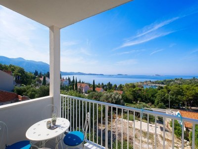 Apartment Apartments Grljević - One Bedroom Apartment with Balcony and Sea View (A4) - Outdoor photo 2
