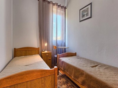 Apartment Apartment Lucija - Three Bedroom Apartment with Balcony - Features photo 8