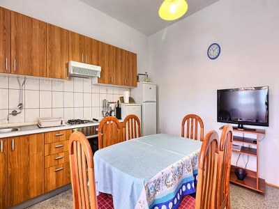 Apartment Apartment Lucija - Three Bedroom Apartment with Balcony - Features photo 17