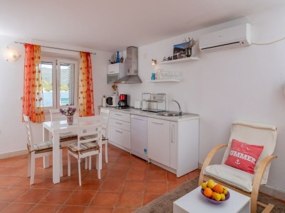 Holiday house Holiday Home Anima Maris- Duplex Two Bedroom Holiday Home with Terrace and Sea View - Features photo 10