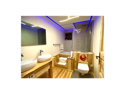 Cottage Rowanberry - Features photo 34