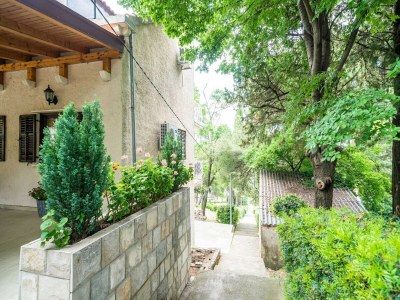 Apartment Apartment & Rooms Papa - Premium Double or Twin Room with Balcony and Partial Sea View (Soba 2) - Outdoor photo 7