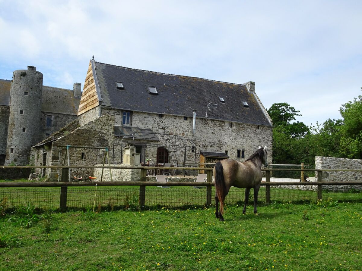 Holiday house Manor in Cotentin with Historic Charm