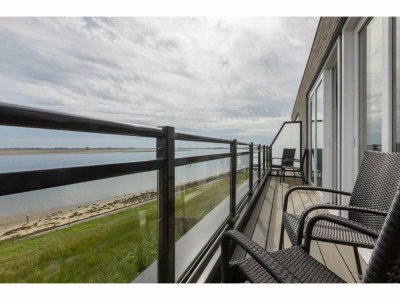 Apartment Apartment in Sint-Annaland with Water Views - Outdoor photo 3