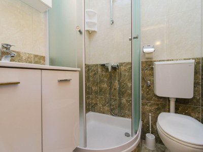 Apartment Apartments &amp; Rooms Barišić - Double Room with Balcony and City View(First Floor)(Soba 11) - Features photo 9