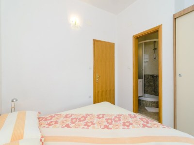 Apartment Apartments &amp; Rooms Barišić - Double Room with Balcony and City View(First Floor)(Soba 11) - Features photo 13