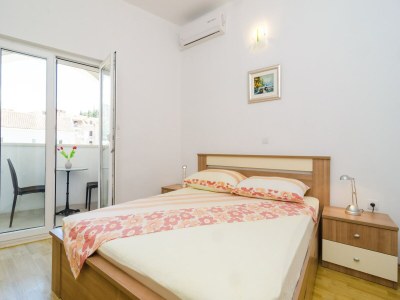 Apartment Apartments &amp; Rooms Barišić - Double Room with Balcony and City View(First Floor)(Soba 11) - Features photo 14