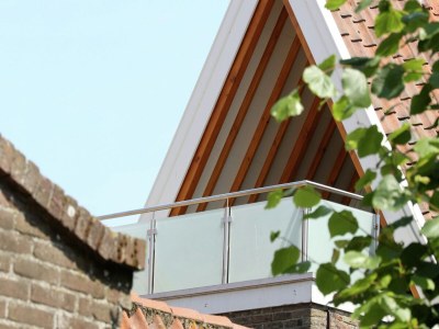 Holiday house Luxuriöser VOC-Aufenthalt mit Aussicht - Outdoor photo 6