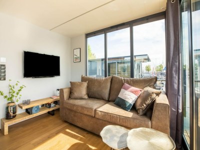 House boat Houseboat in Volendam Marina - Features photo 14