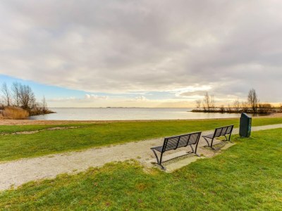 House boat Houseboat in Volendam Marina - Environment photo 28