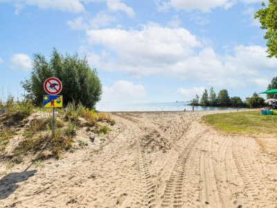 House boat Houseboat in Volendam Marina - Environment photo 29