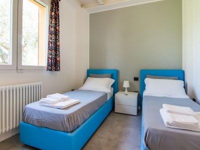 Holiday house Villa in Ostra Vetere with Pool and Jacuzzis - Features photo 11