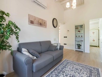 Holiday house Villa in Ostra Vetere with Pool and Jacuzzis - Features photo 19