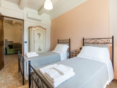 Holiday house Villa in Ostra Vetere with Pool and Jacuzzis - Features photo 20