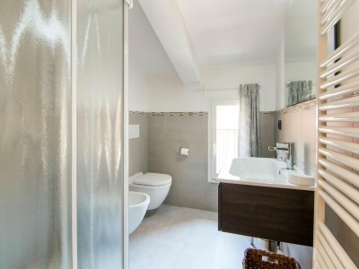 Holiday house Villa in Ostra Vetere with Pool and Jacuzzis - Features photo 27