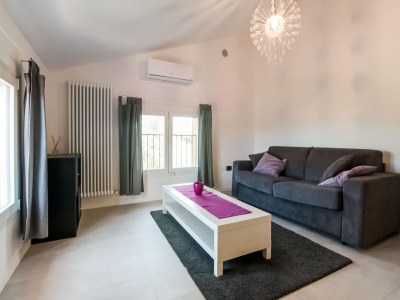 Holiday house Villa in Ostra Vetere with Pool and Jacuzzis - Features photo 35