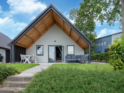 Holiday house Schönes Haus in Kerkdriel am Wasser - Outdoor photo 8