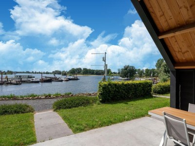 Holiday house Schönes Haus in Kerkdriel am Wasser - Outdoor photo 11